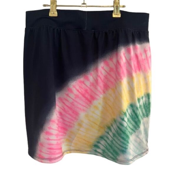Crown & Ivy Pink and Green Bubble Mini Skirt - Picture 1 of 6